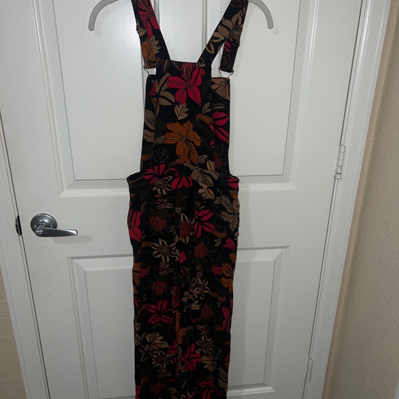 Fall Jumpsuit - Picture 3 of 4